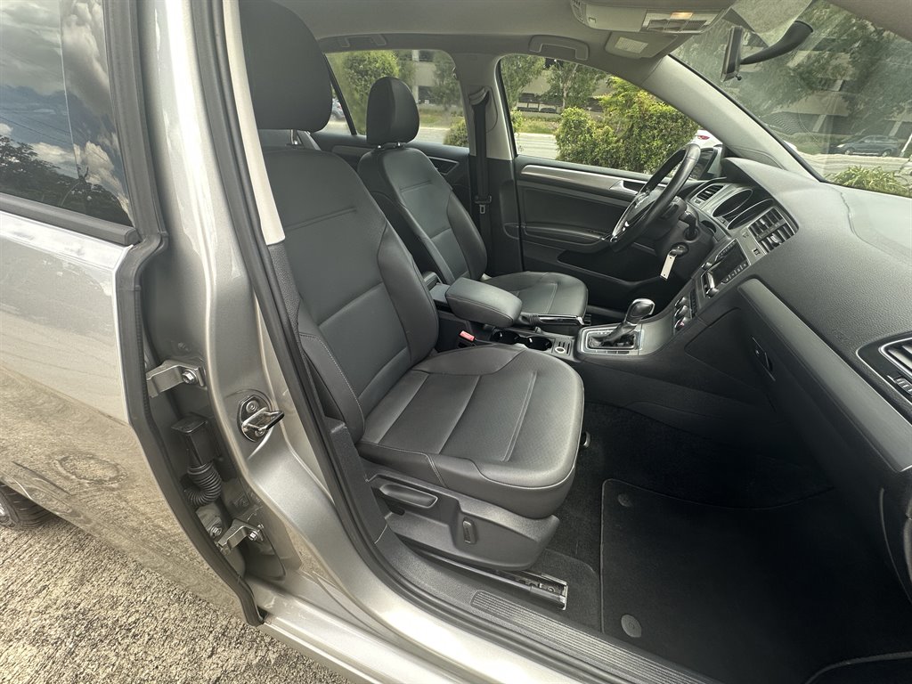 2015 Volkswagen Golf TSI S - Photo 9