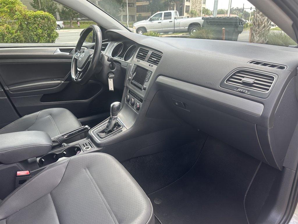 2015 Volkswagen Golf TSI S - Photo 10